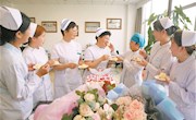 晋中市第一人民医院的护士们庆祝“5·12”国际护士节