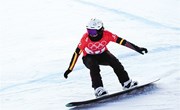单板滑雪女子障碍追逐比赛中国选手冯贺止步八分之一决赛