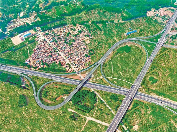 榆社县积极构建“三纵五横一环”城市交通体系