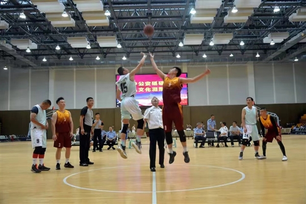 晋中市公安机关“喜迎二十大·忠诚铸警魂”篮球比赛在晋中学院举行