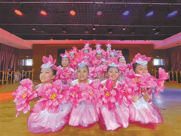 晋中市特殊教育学校举办庆祝第33次“全国助残日”活动