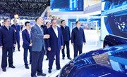 李强在2024北京国际汽车展览会调研时强调：大力发展智能网联新能源汽车 促进汽车产业高端化智能化绿色化升级